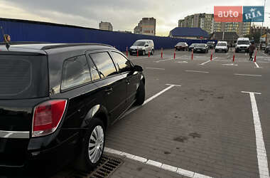 Универсал Opel Astra 2005 в 