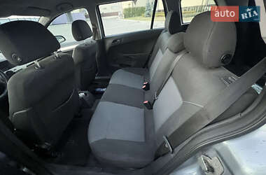 Универсал Opel Astra 2008 в Рожище