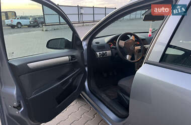 Универсал Opel Astra 2008 в Рожище