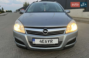 Универсал Opel Astra 2008 в Рожище
