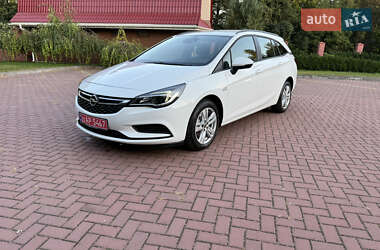 Универсал Opel Astra 2018 в Хмельницком