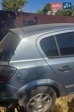 Хэтчбек Opel Astra 2007 в 