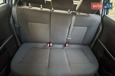 Хетчбек Opel Astra 2009 в 