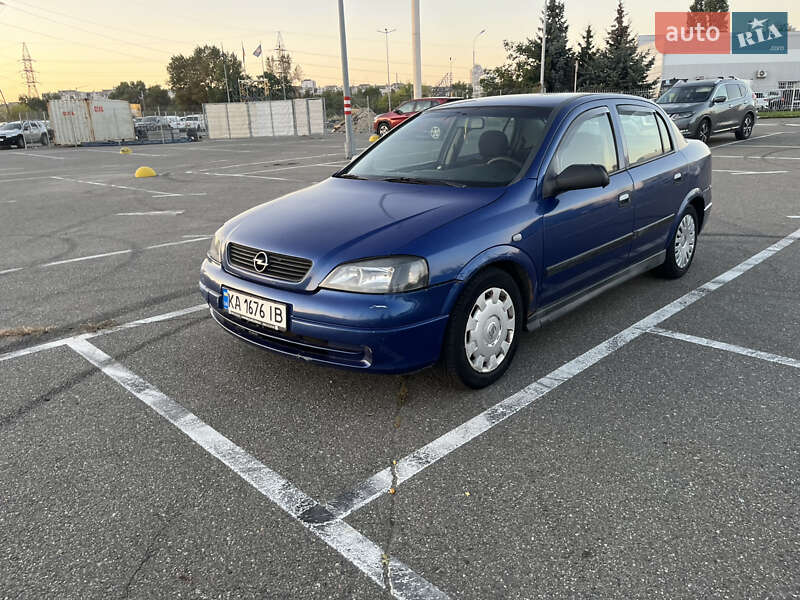 Opel Astra 2006