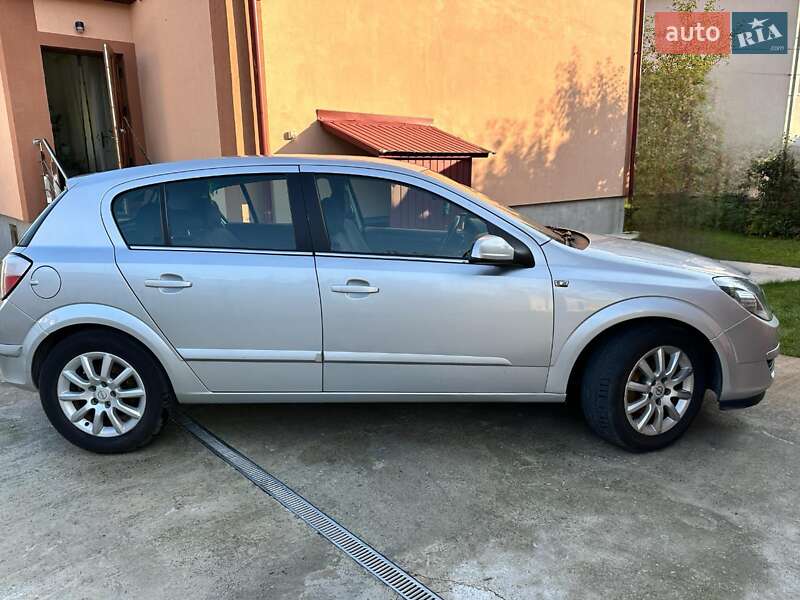 Opel Astra 2004