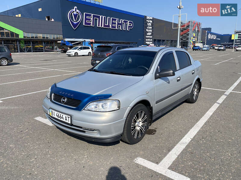 Седан Opel Astra 2008 в 