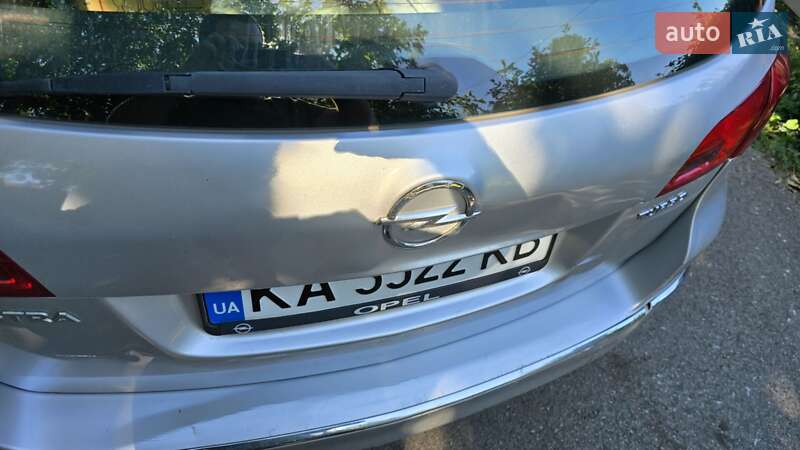 Універсал Opel Astra 2012 в Борисполі