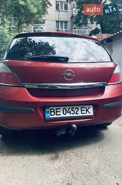 Хэтчбек Opel Astra 2006 в 