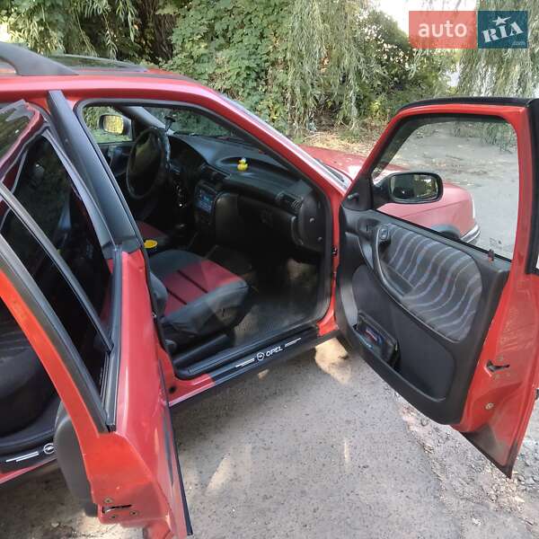 Универсал Opel Astra 1997 в Чернигове