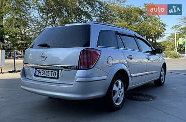 Седан Opel Astra 2005 в 