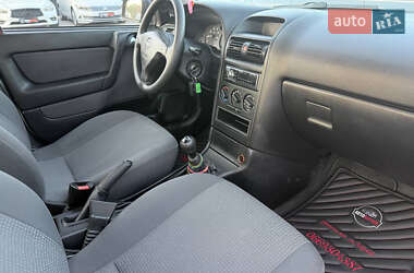 Седан Opel Astra 2007 в 