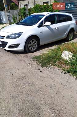 Универсал Opel Astra 2015 в 