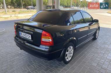 Седан Opel Astra 2007 в 