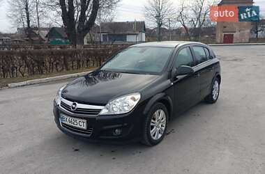 Хетчбек Opel Astra 2010 в Баранівці