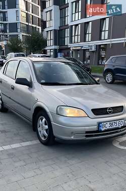 Седан Opel Astra 2008 в Львові