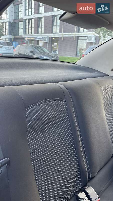 Седан Opel Astra 2008 в Львове