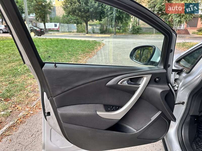 Хэтчбек Opel Astra 2010 в Белой Церкви