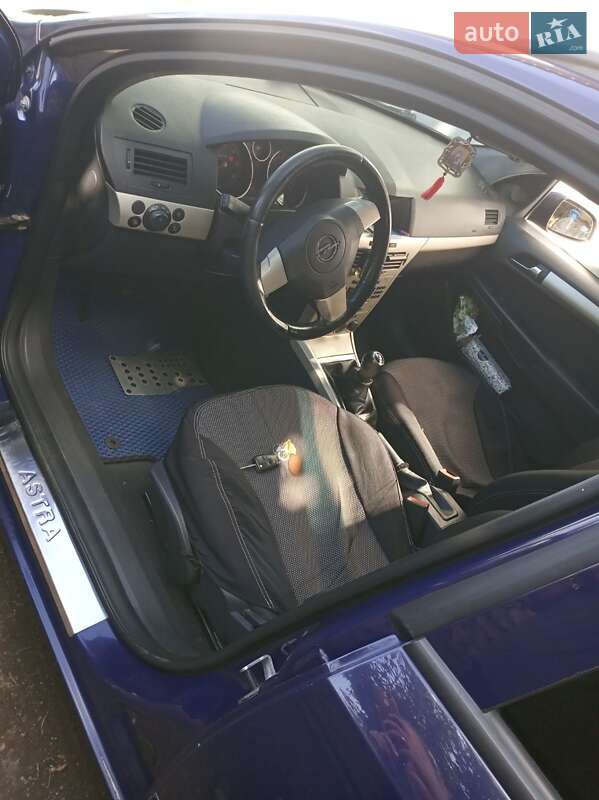 Универсал Opel Astra 2008 в Чернигове