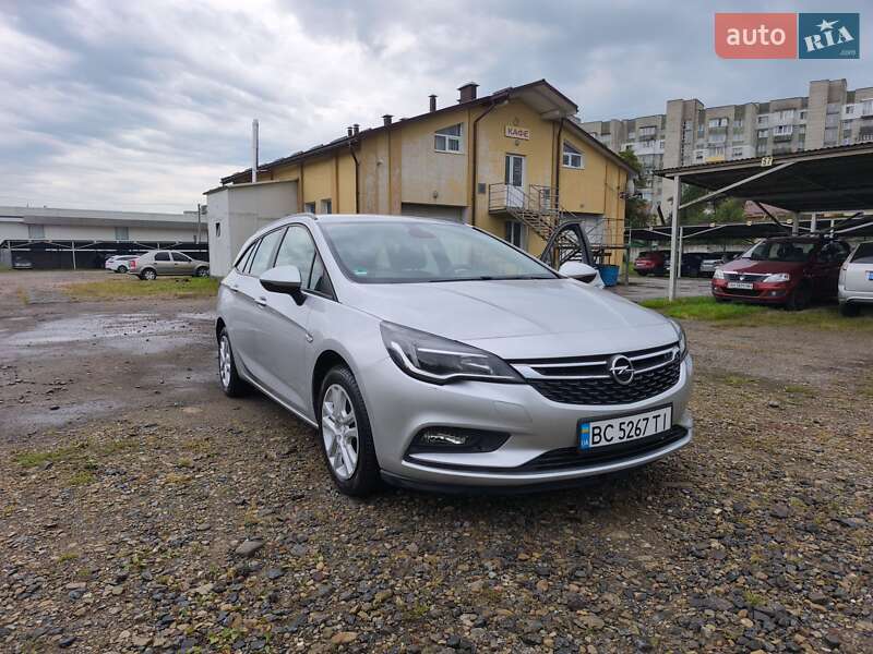 Универсал Opel Astra 2017 в Трускавце