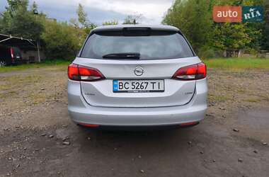 Универсал Opel Astra 2017 в 