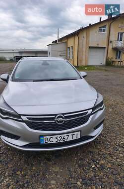 Универсал Opel Astra 2017 в 