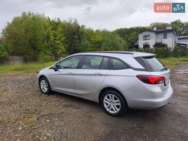 Универсал Opel Astra 2017 в Трускавце