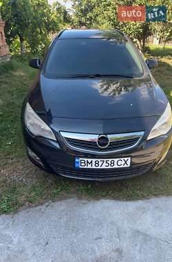 Универсал Opel Astra 2011 в 