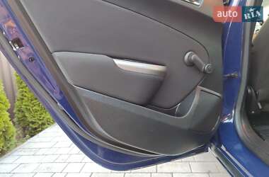 Универсал Opel Astra 2011 в 