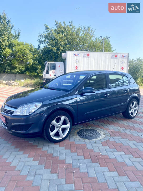 Хэтчбек Opel Astra 2008 в Белой Церкви