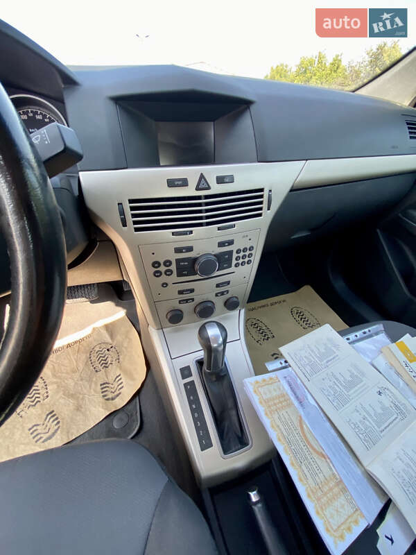 Хэтчбек Opel Astra 2008 в Белой Церкви