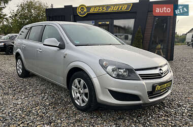 Универсал Opel Astra 2010 в Коломые