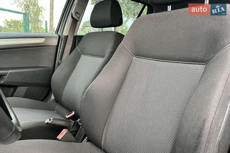 Универсал Opel Astra 2010 в Коломые
