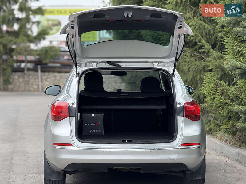 Универсал Opel Astra 2015 в Тернополе