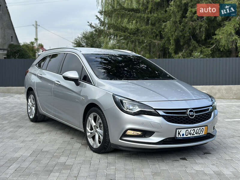 Универсал Opel Astra 2016 в Кременце