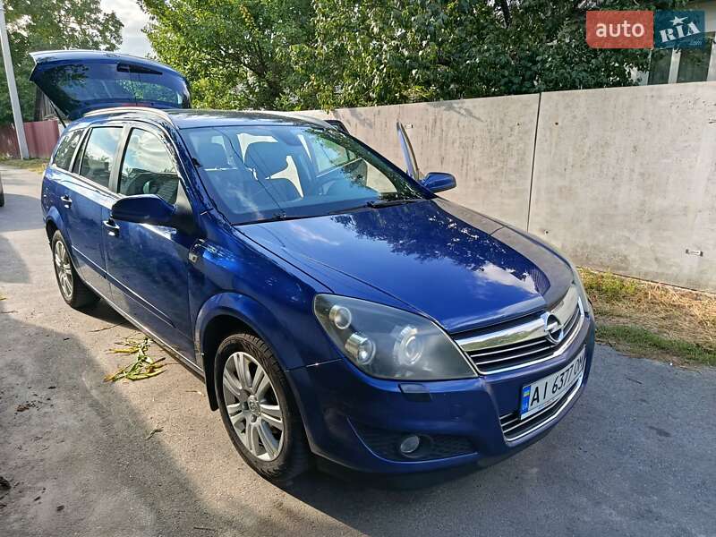 Универсал Opel Astra 2009 в Борисполе