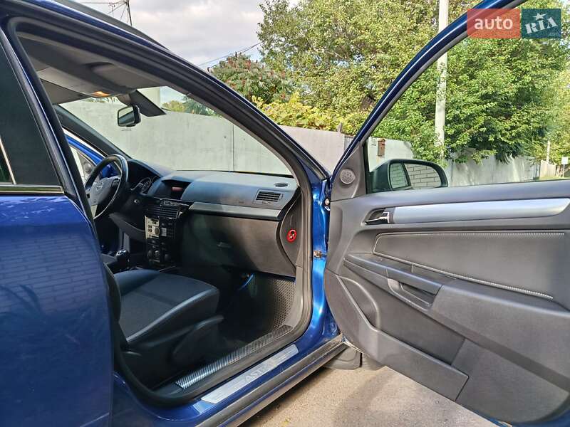 Универсал Opel Astra 2009 в Борисполе