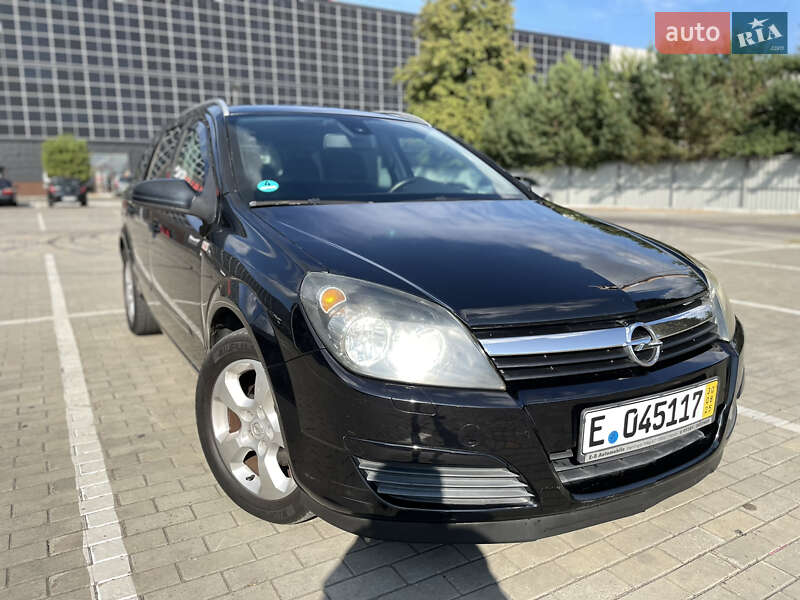 Универсал Opel Astra 2005 в 