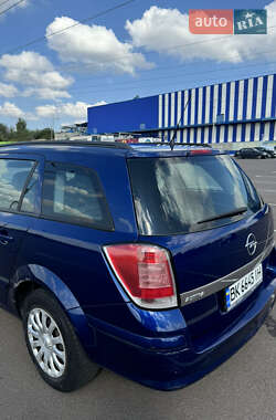 Универсал Opel Astra 2006 в 