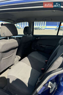 Универсал Opel Astra 2006 в 