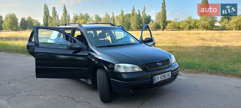 Универсал Opel Astra 2001 в 