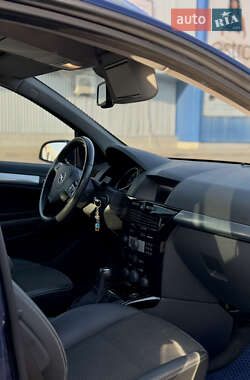 Универсал Opel Astra 2009 в 