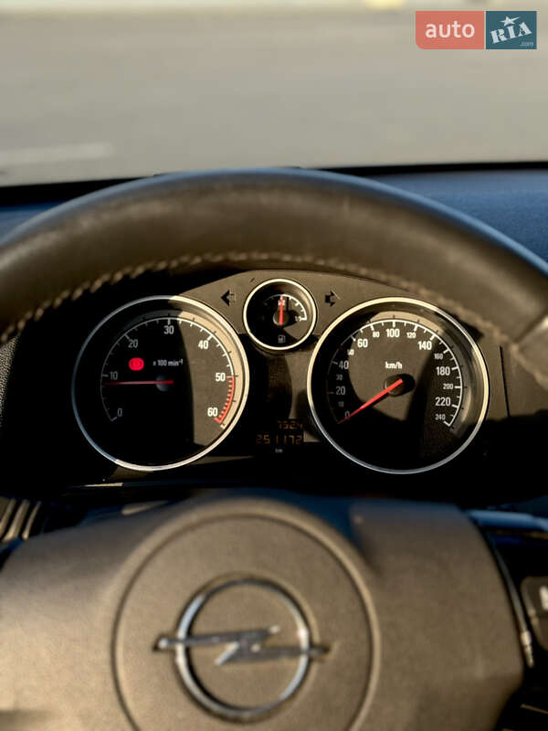 Универсал Opel Astra 2009 в Ковеле