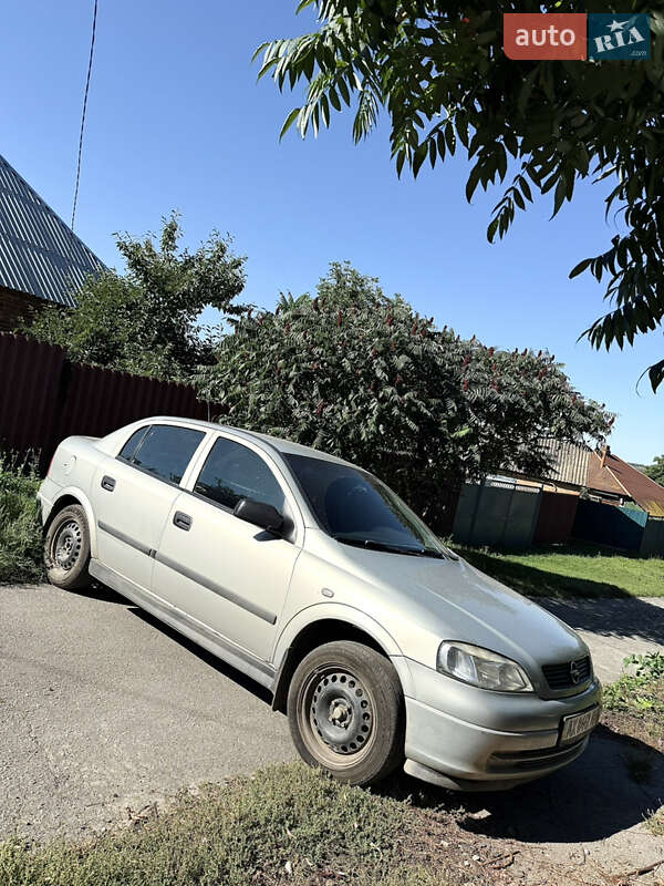 Opel Astra 2005