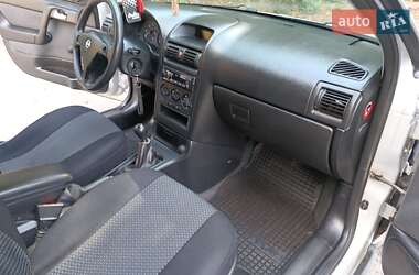 Універсал Opel Astra 2003 в Немирові