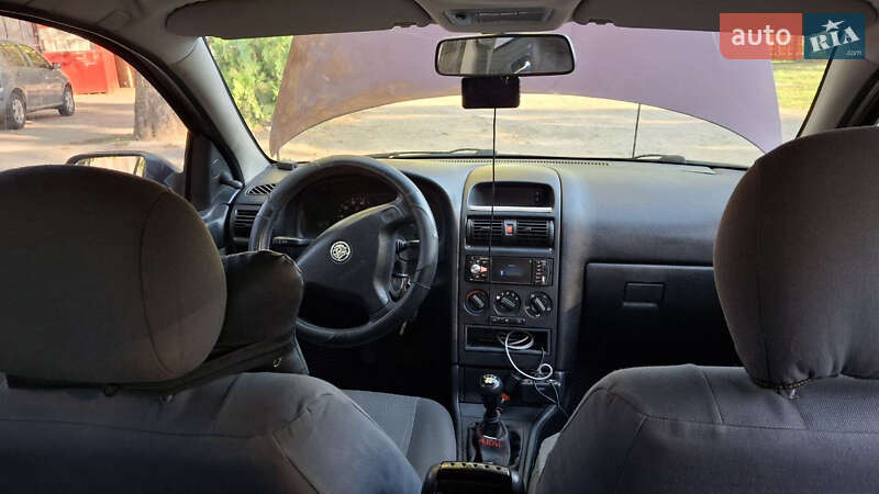 Седан Opel Astra 2008 в Николаеве