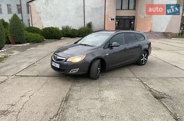 Универсал Opel Astra 2011 в 