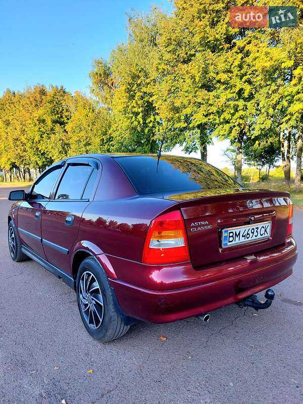 Седан Opel Astra 2008 в Тростянце