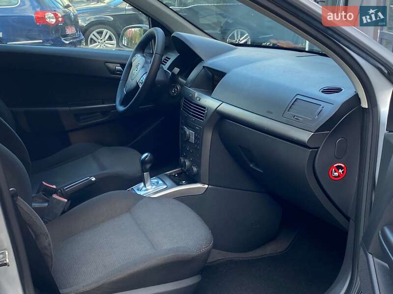 Хэтчбек Opel Astra 2005 в Ивано-Франковске фото 12 Хэтчбек Opel Astra 2005 в Ивано-Франковске
