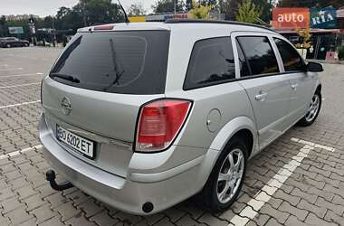 Универсал Opel Astra 2006 в 