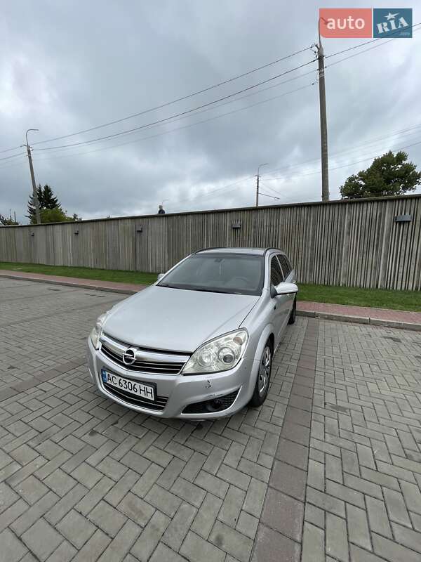 Универсал Opel Astra 2007 в 